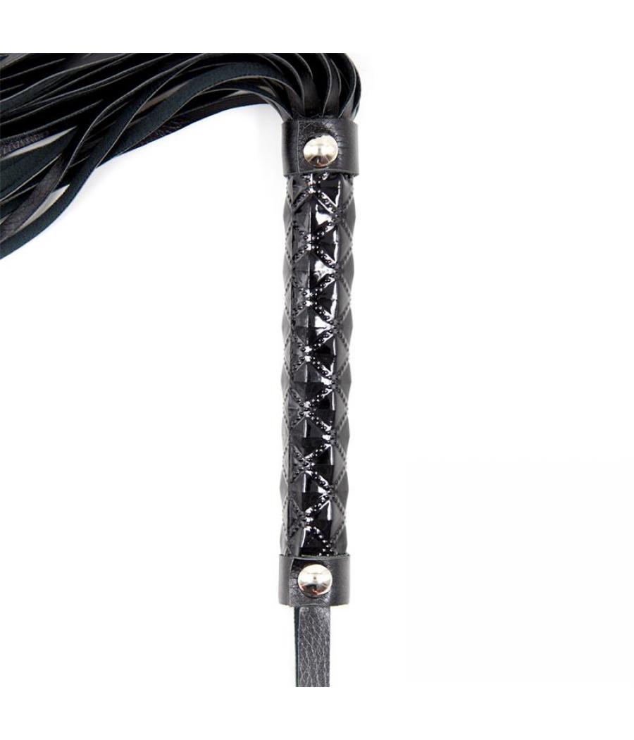 FLOGGER CON PATRÓN DE DIAMANTE NEGRO