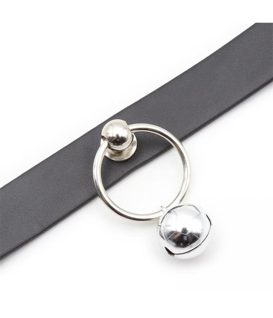 COLLAR CON ARO Y CASCABEL NEGRO
