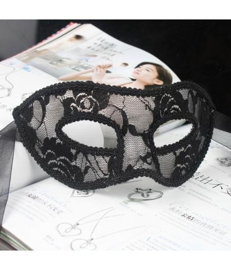 MÁSCARA ENCAJE RÍGIDA NEGRA